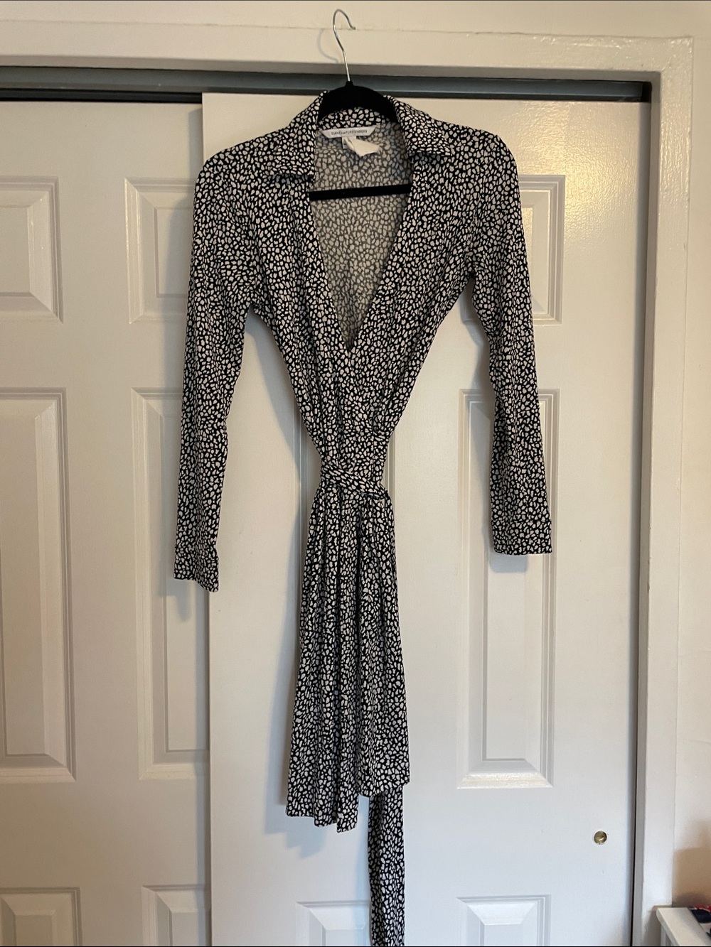 Diane Von Furstenberg Black and White Long Sleeve Jeanne Wrap Dress